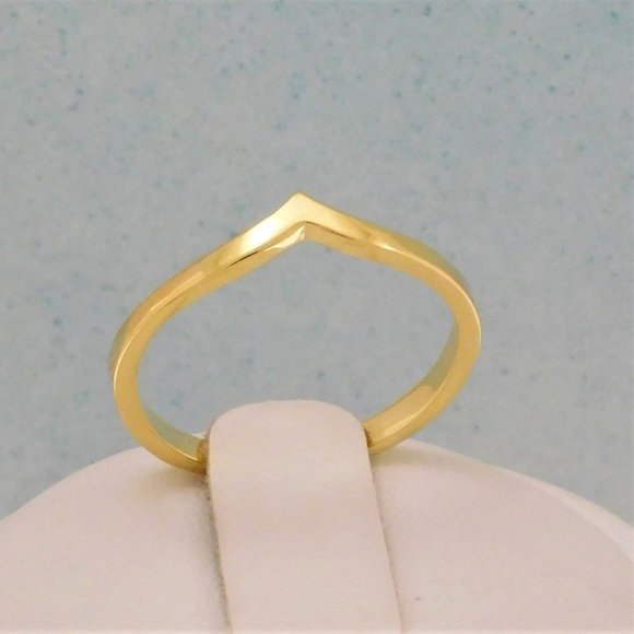 Gold Chevron Ring - Picture 3 of 4